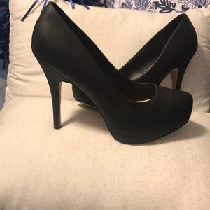 Mix no 6 black pumps